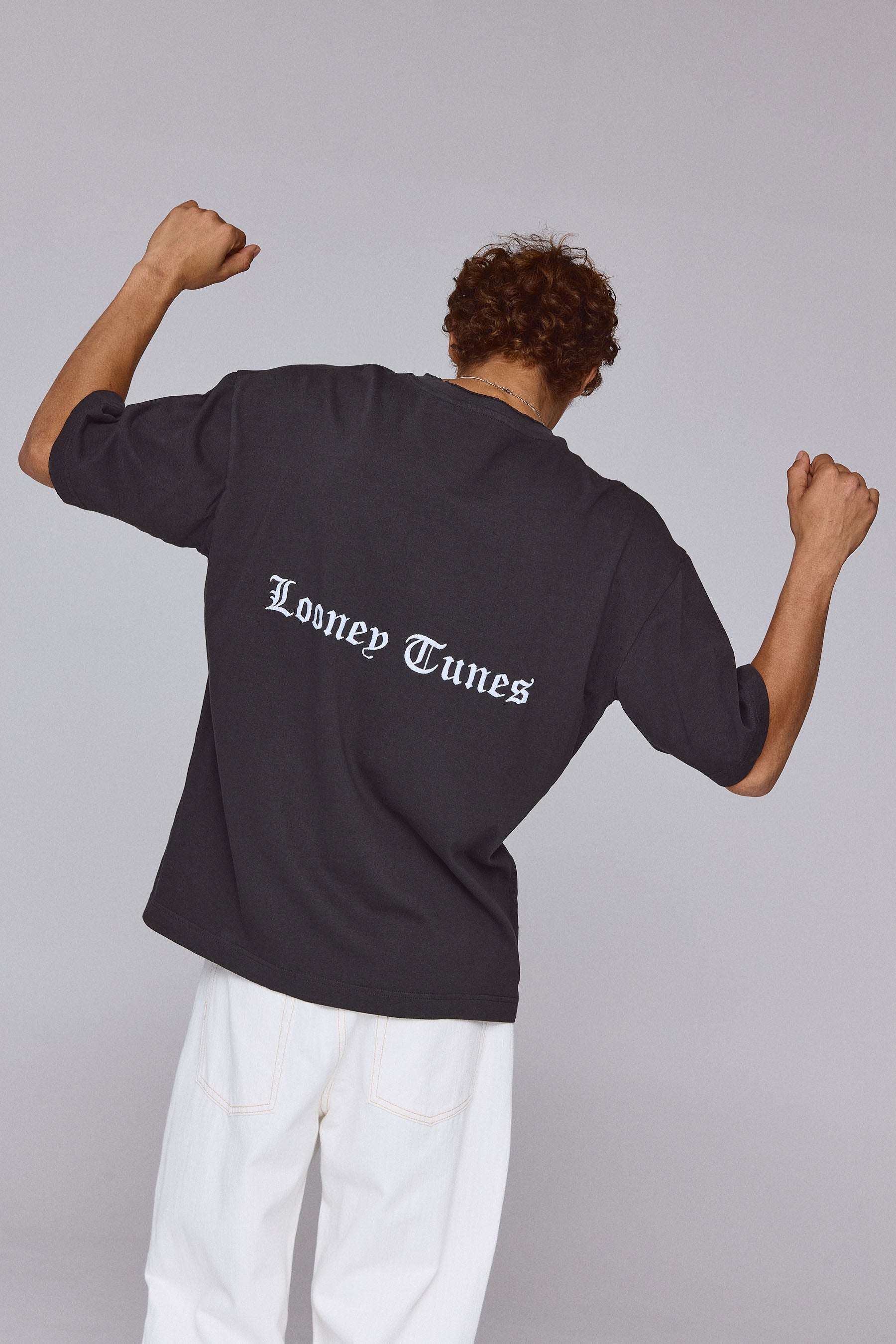 טי וואש לוני טונס