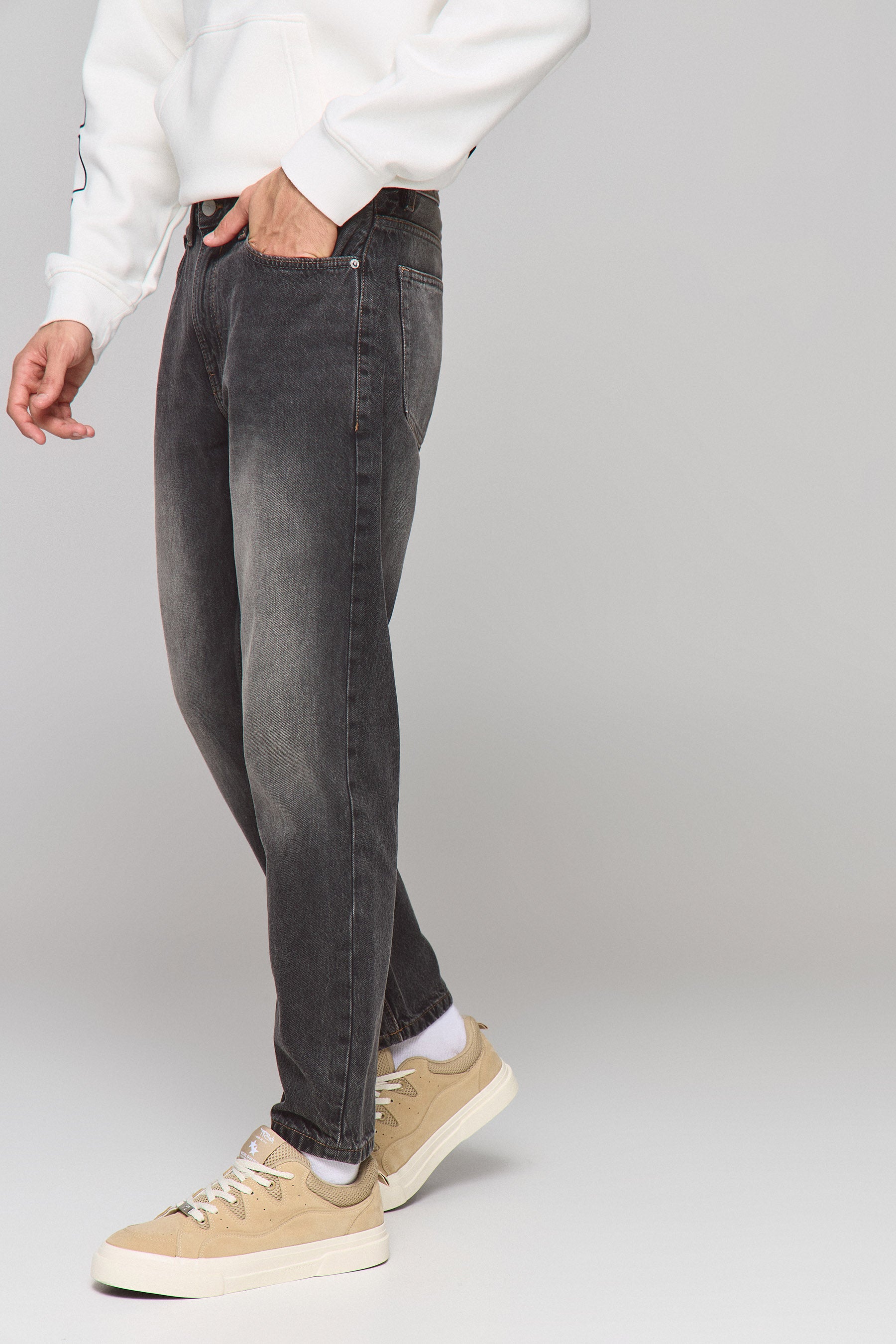 ג'ינס לואיס