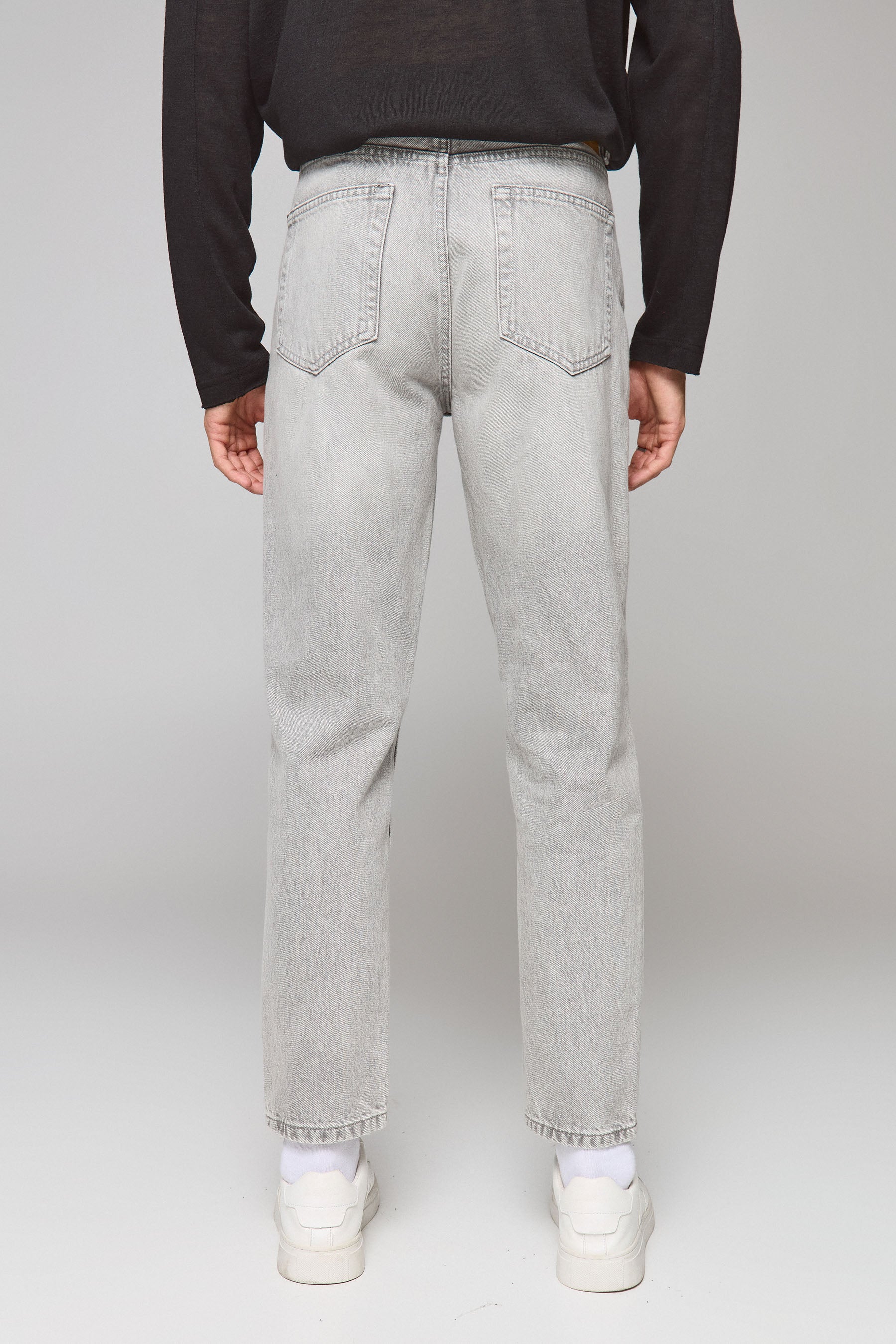 ג'ינס לואיס