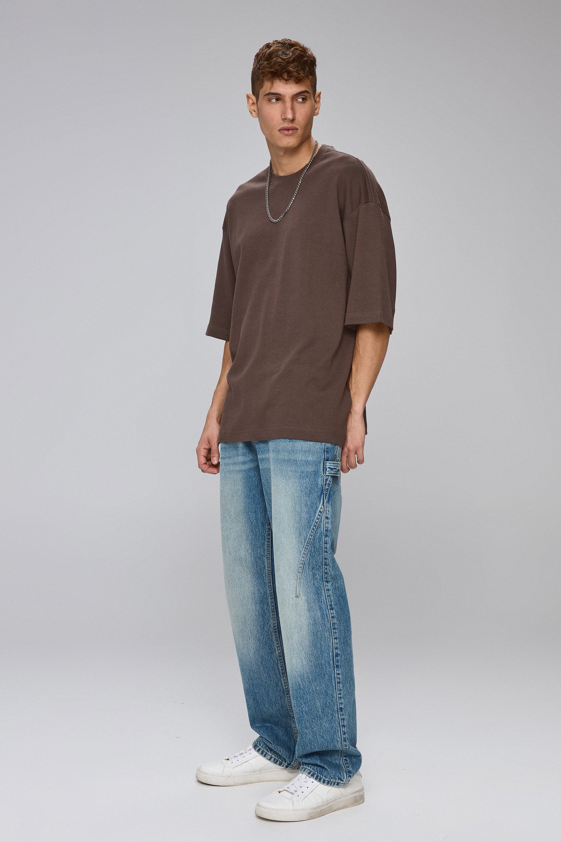 ג'ינס קרפנטר חתך