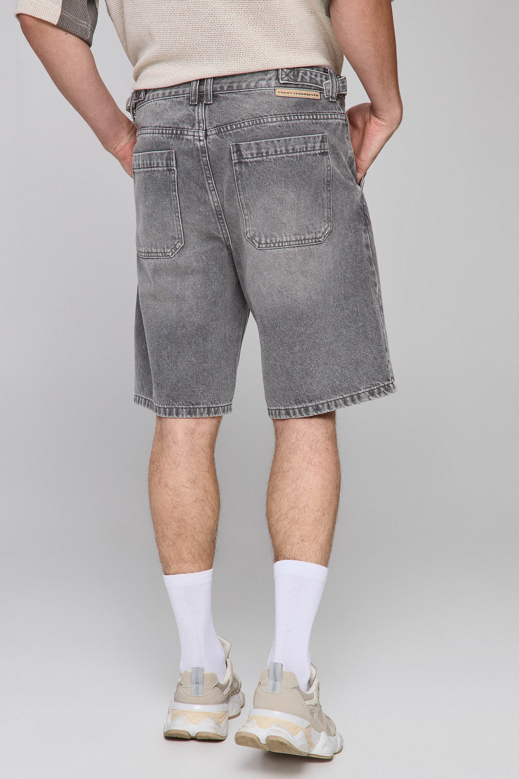 ברמודה ג'ינס קפלים