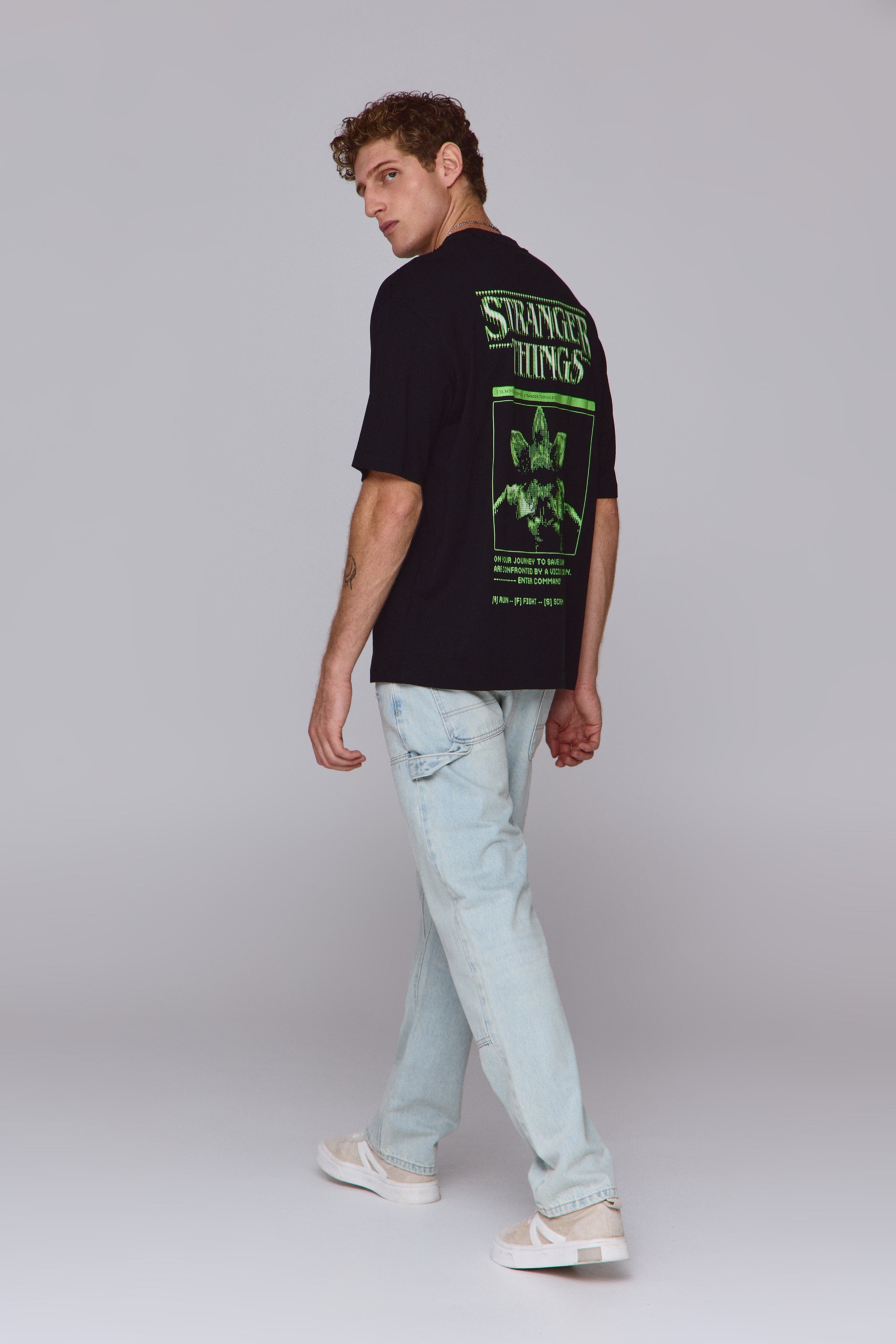 טי סטריינג'ר ת'ינגס גרין