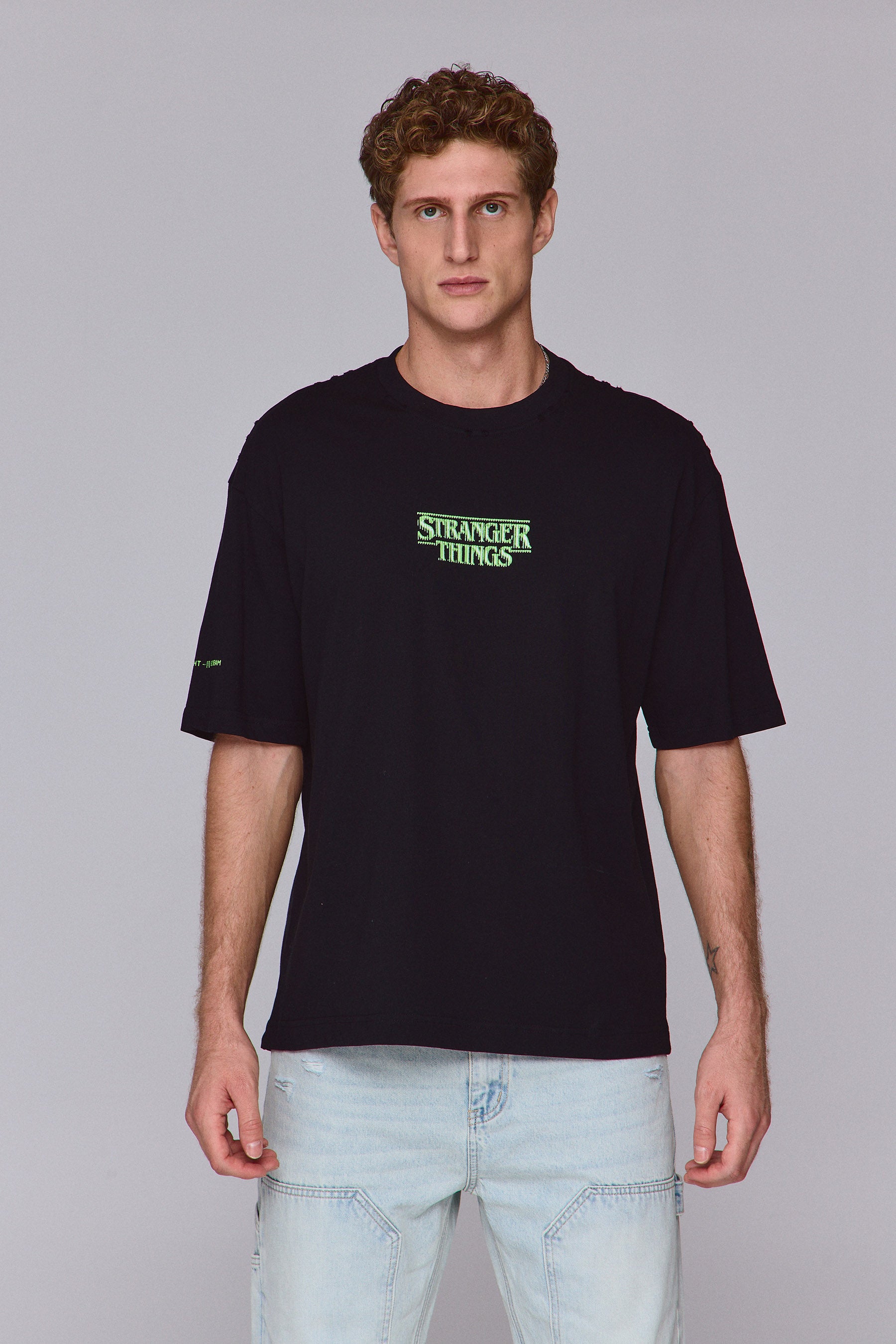 טי סטריינג'ר ת'ינגס גרין