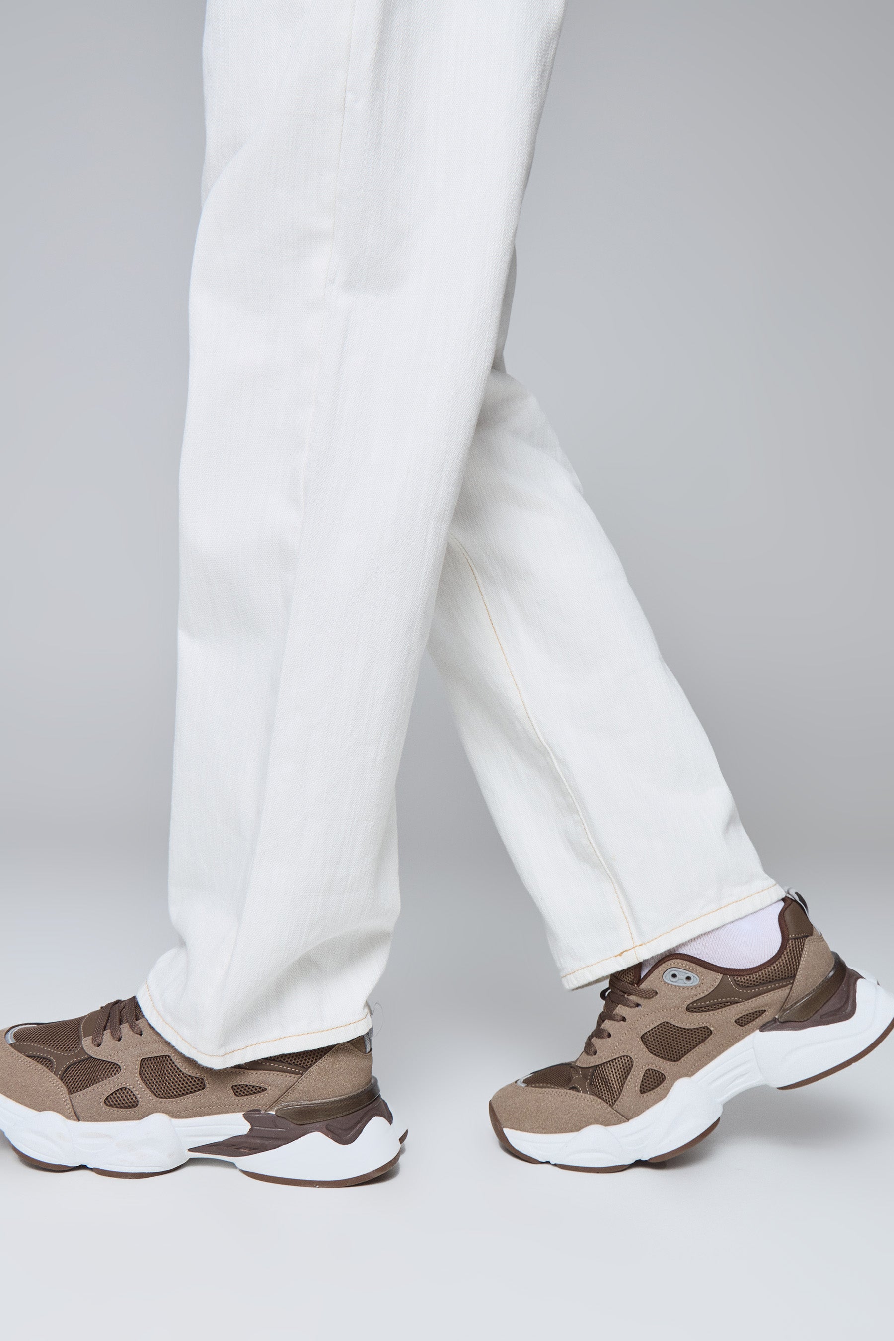 סניקרס ג׳ייסון